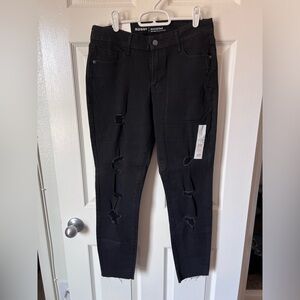 Old Navy Rockstar mid rise skinny jeans. Size 10, regular length.